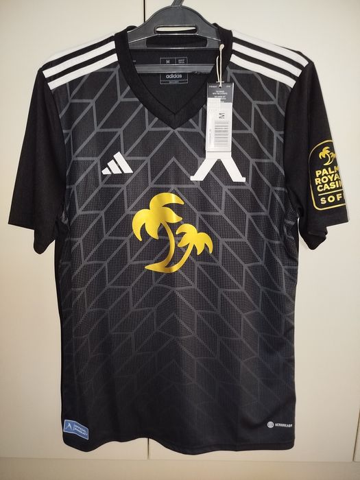 Официални фланелки на Левски София - сезон 23/24г. - размер М