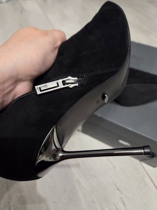Botine cu toc cui