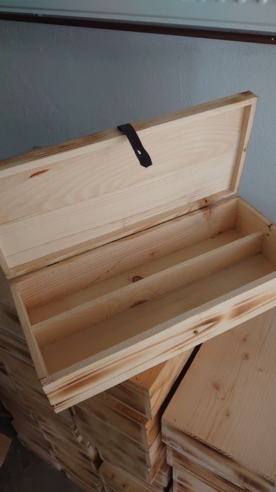 Cutie din lemn handmade