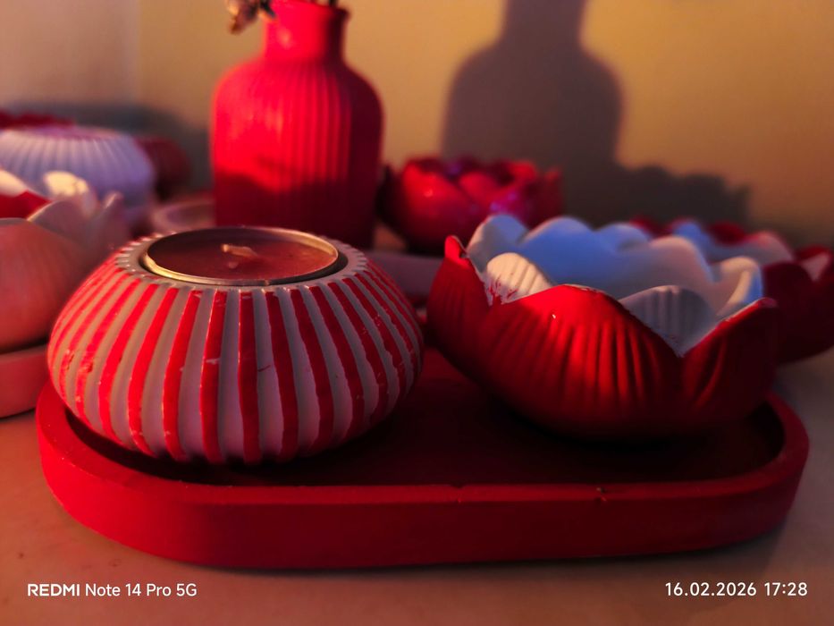 Set decorativ handmade lumânări + vază roșu alb