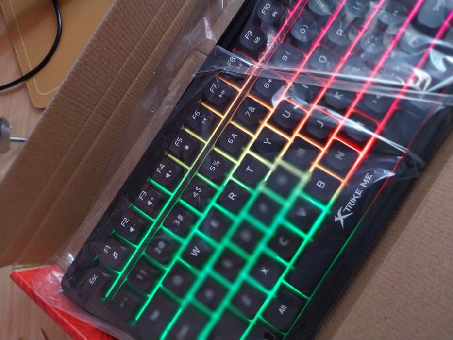 Tastatura  PC. noua iluminata