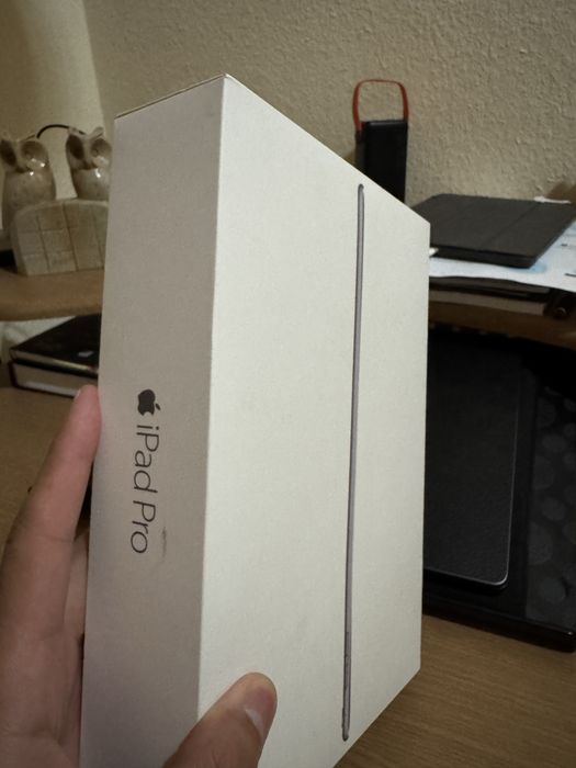 iPad Pro 128 gb 2017 karobka dakument