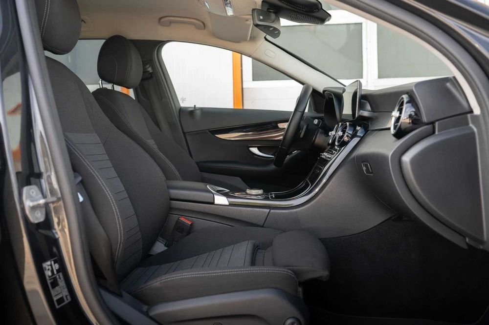 Mercedes-Benz C220d 194кс. Facelift/9G/LED/NAVI/CAMERA