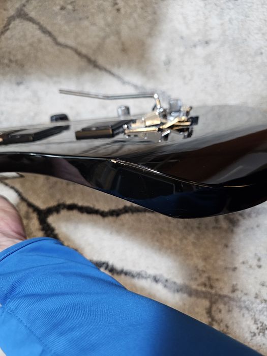 Електрическа китара Jackson JS30 Dinky Floyd Rose