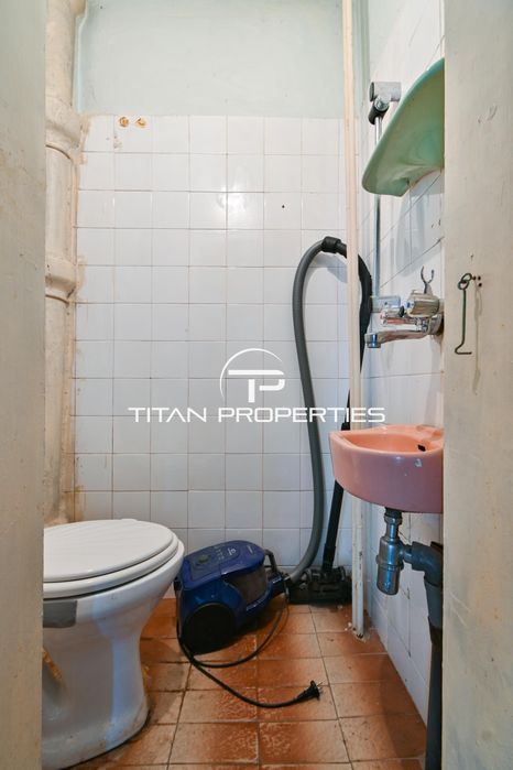 Дава се под наем Тристаен апартамент в София, Лозенец - 80 кв.м за 650 € - Снимка #10