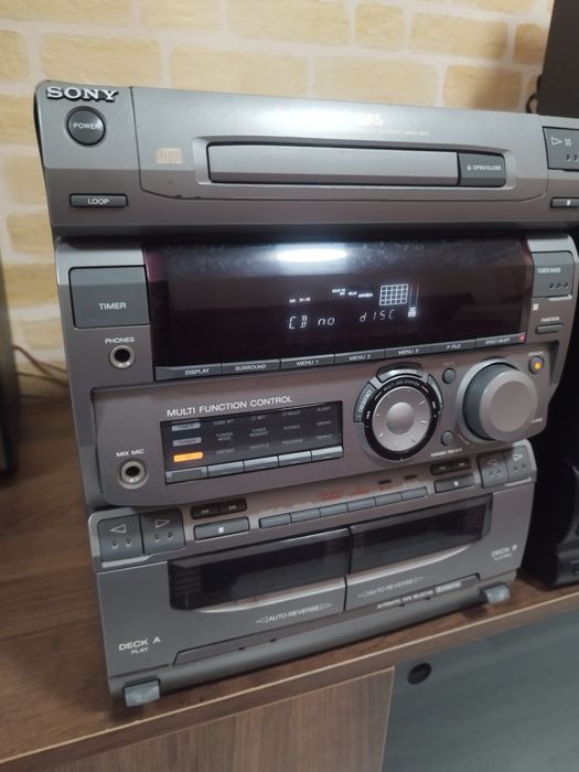 Музыкальный центр Сони