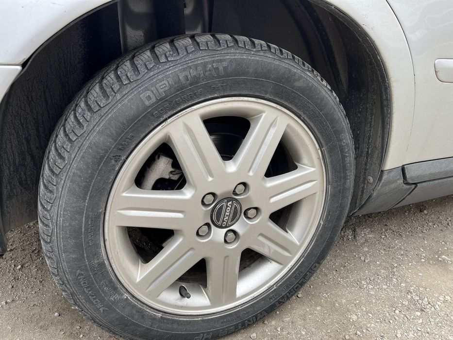 Продавам Volvo s40 2005г 2.0d