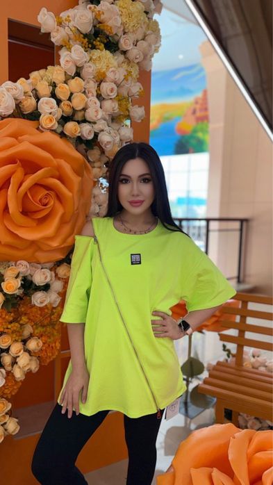 Modnie futbolki v 5 svetax