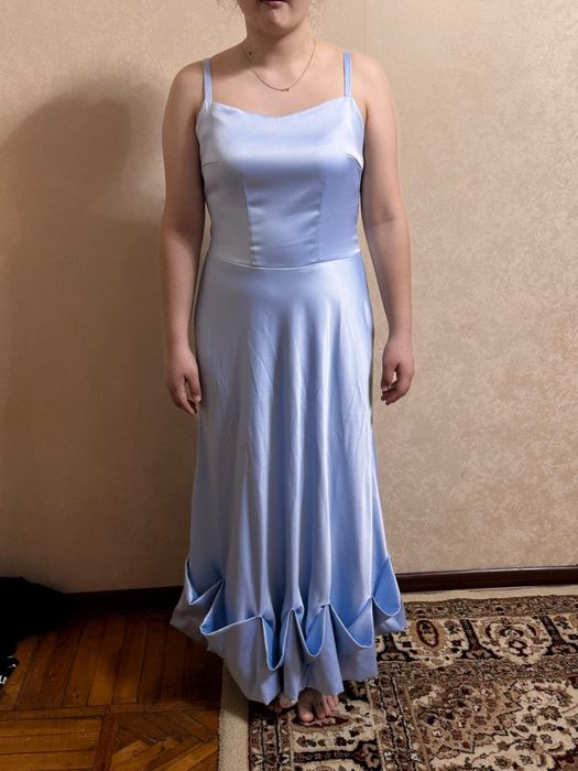 Продам платье на выпускное ща 10000