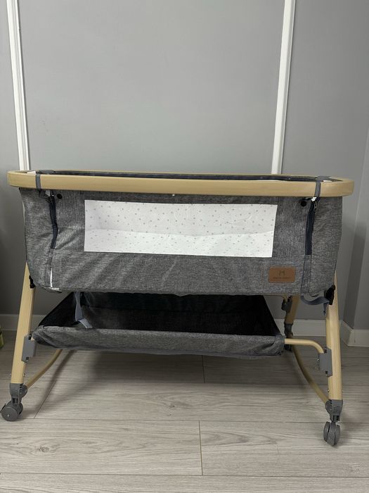 Продам приставную кроватку