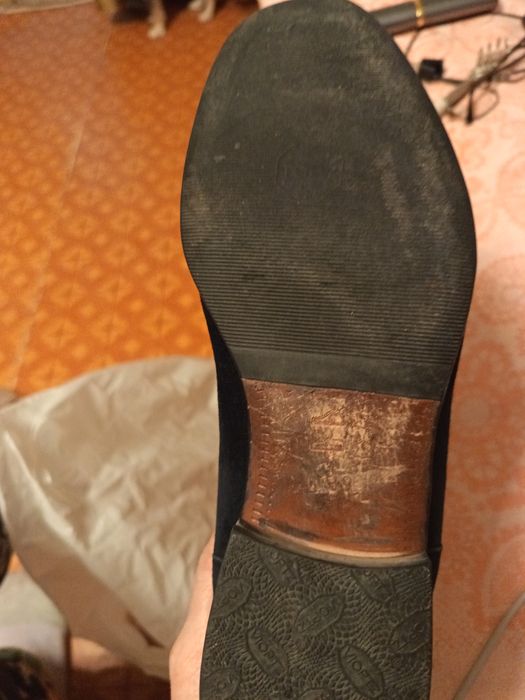 Продам кожаные туфли