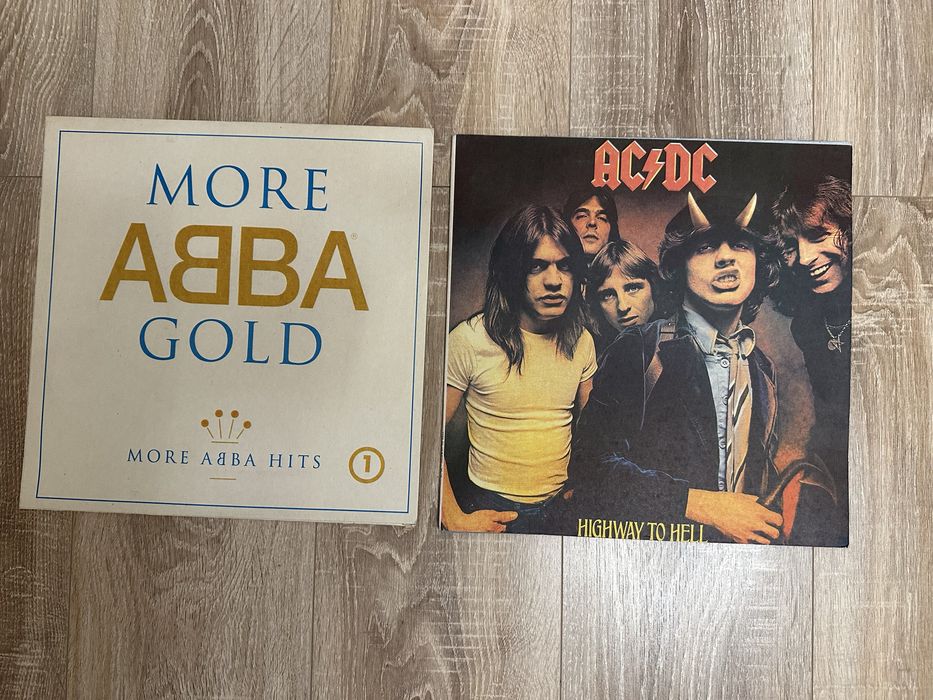 Виниловые пластинки AC/DC, ABBA
