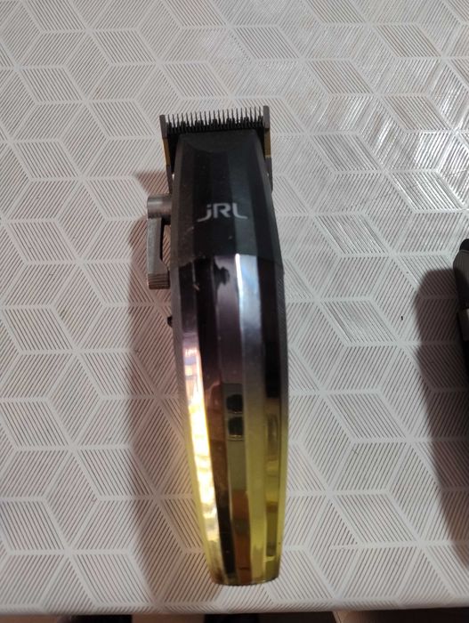 Mașina de tuns jrl gold ,mașina de ras  jrl și foarfeca kiepe