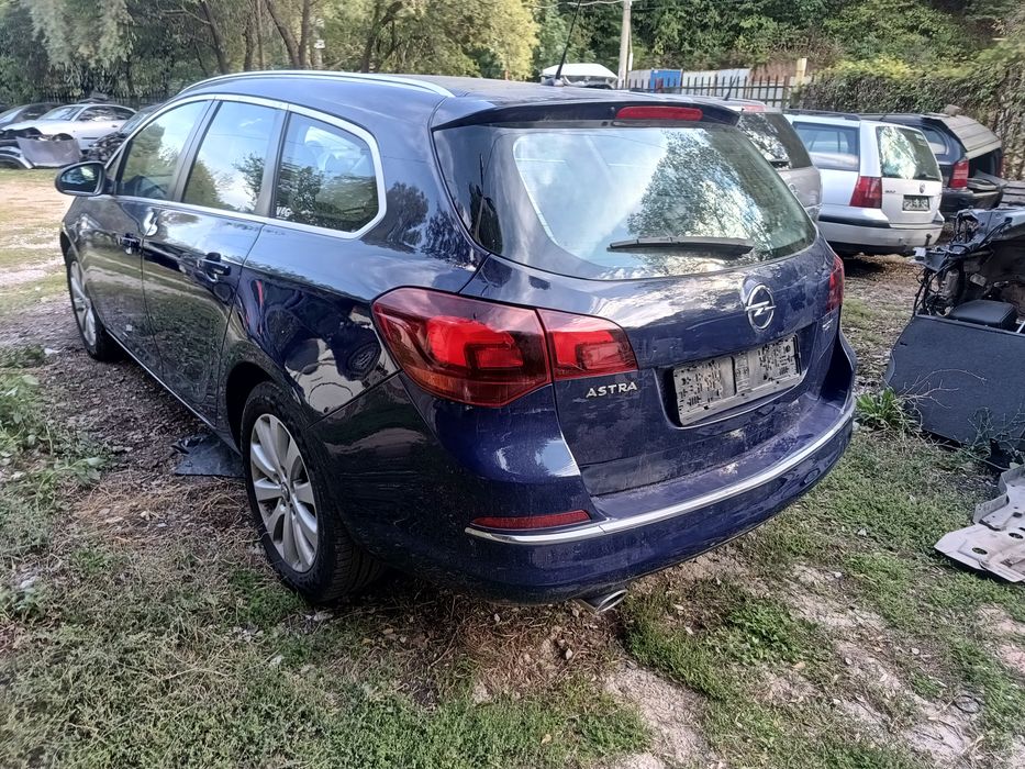 Опел Астра J (A20DTH) НА ЧАСТИ!!!