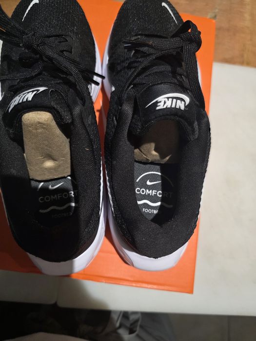Nike Revolution 8  Номер 36