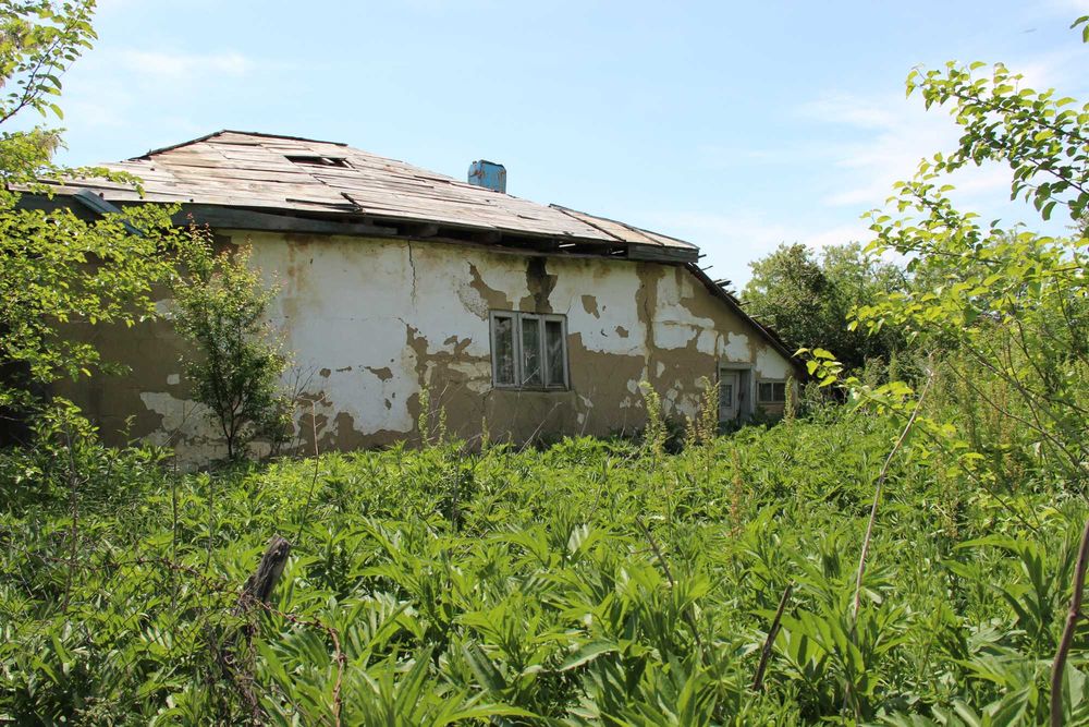 vind casa cu curte Slatioarele jud Ialomita