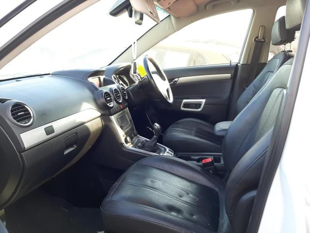Dezmembrez Opel Antara 1