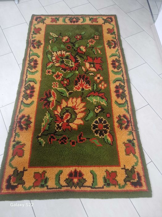 Китеници 1.07×2 м – нови, гр. Бургас – 70 лв./35.80€