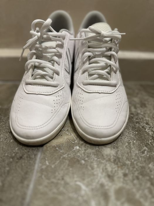 Бели кецове/маратонки Decathlon