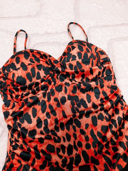 Нов цял бански М