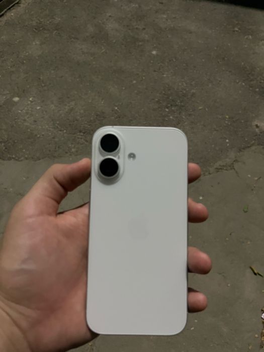 Айфон 16   128gb