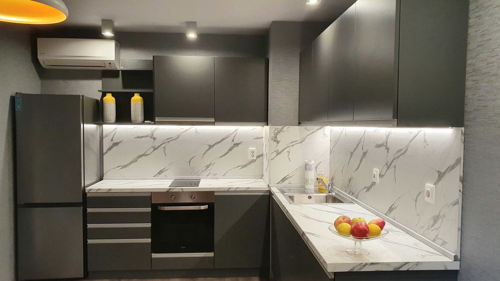 Дава се под наем Двустаен апартамент в к.к. Св.Св. Константин и Елена - 70 кв.м за 648.21 € - Снимка #3