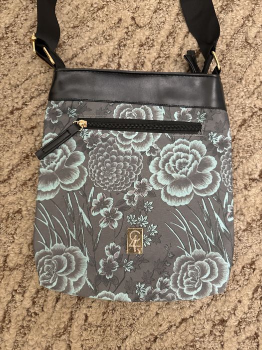 Продам сумку новая