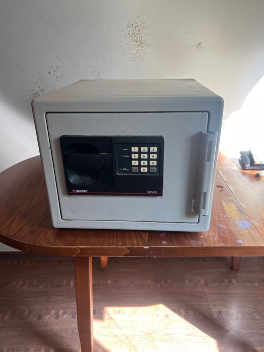 Каса Sentry S0500