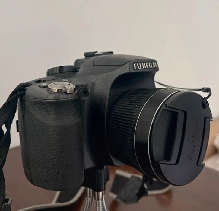 cameră digitală Fujifilm Finepix SL240, 14 MP