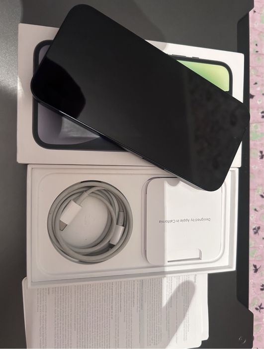 Срочно продам айфон 13 128гб