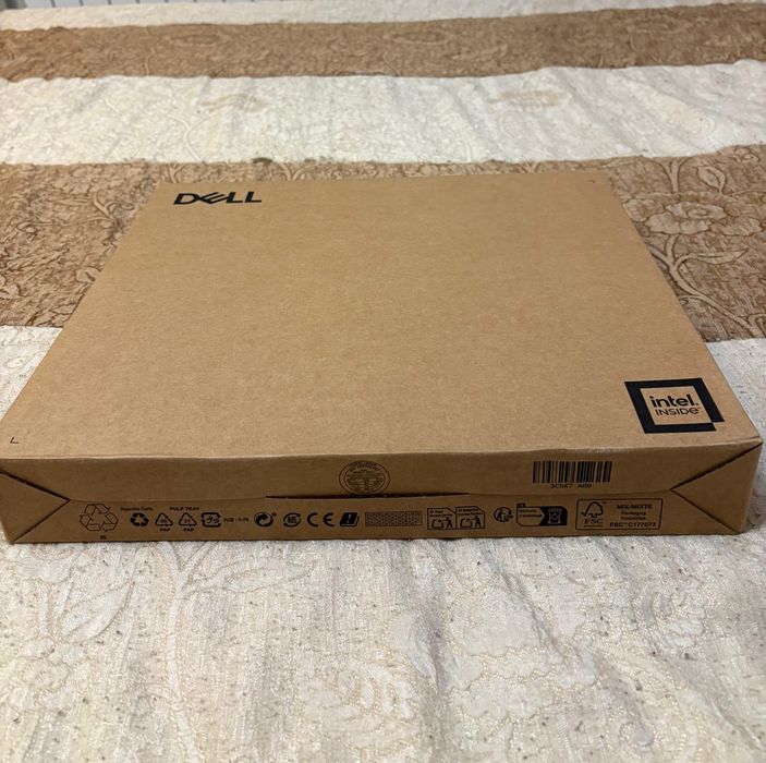 Laptop Dell Pro 14 PC14250