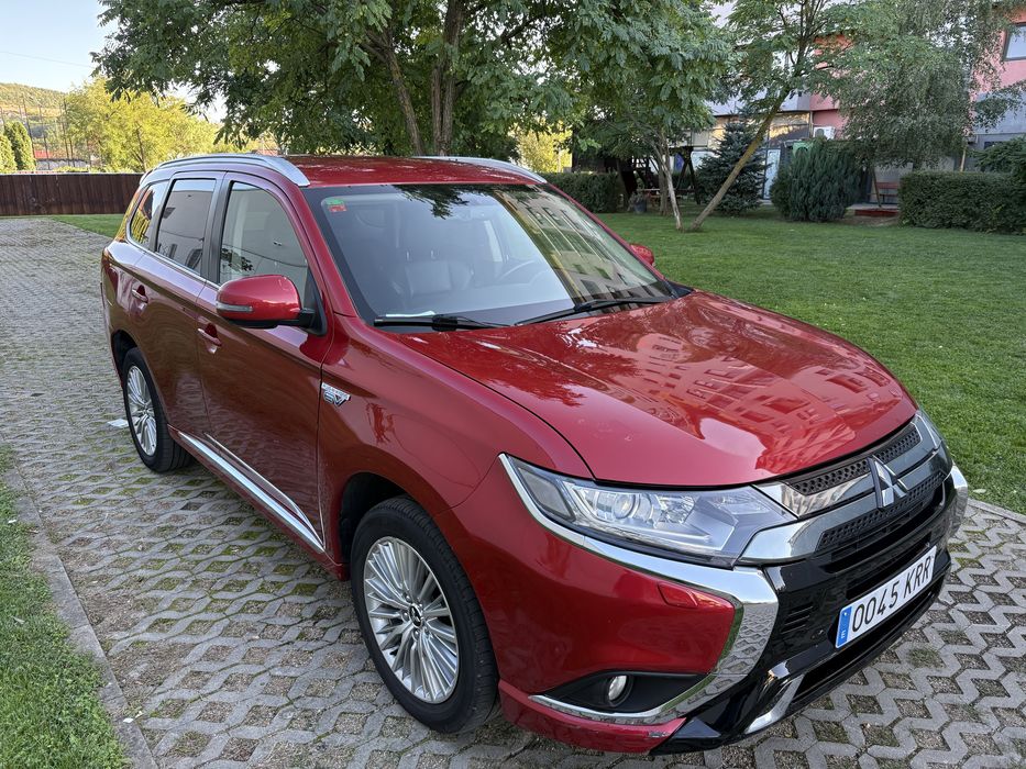 Mitsubishi Outlander2.4 PHEV – PLUG-IN HYBRID – 4x4 / 2019