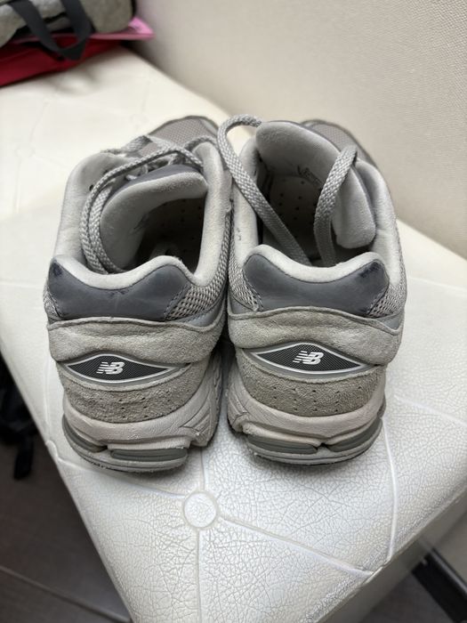New Balance 2002R