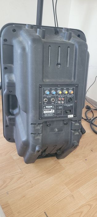 Vand boxa activa pe 15