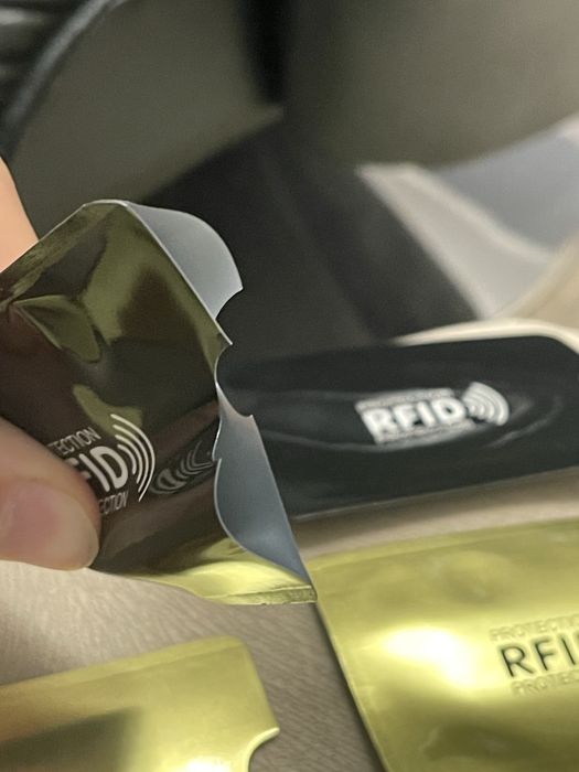 *АНТИ КРАЖБА* Фирмен RFID Алуминиев Калъф за Кредитна / Дебитна Карта