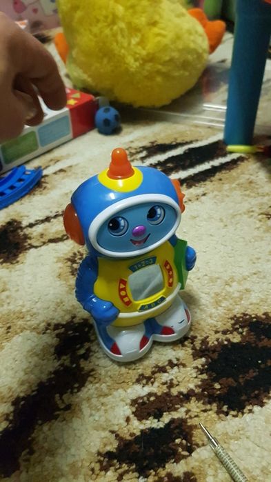 Различни играчки за момиче и момчи