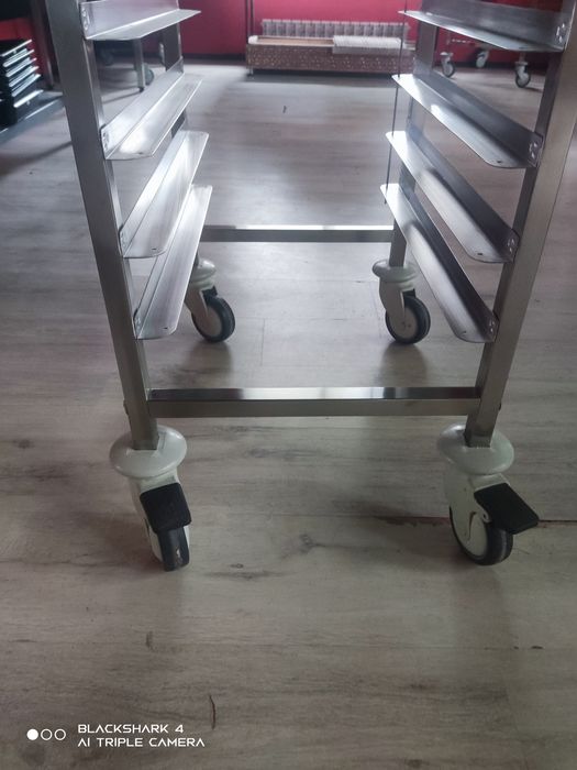 ШПИЛЬКА Тележка для противней