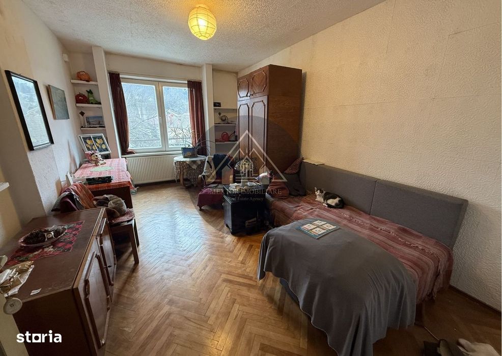 Casa duplex de vanzare,  Medias