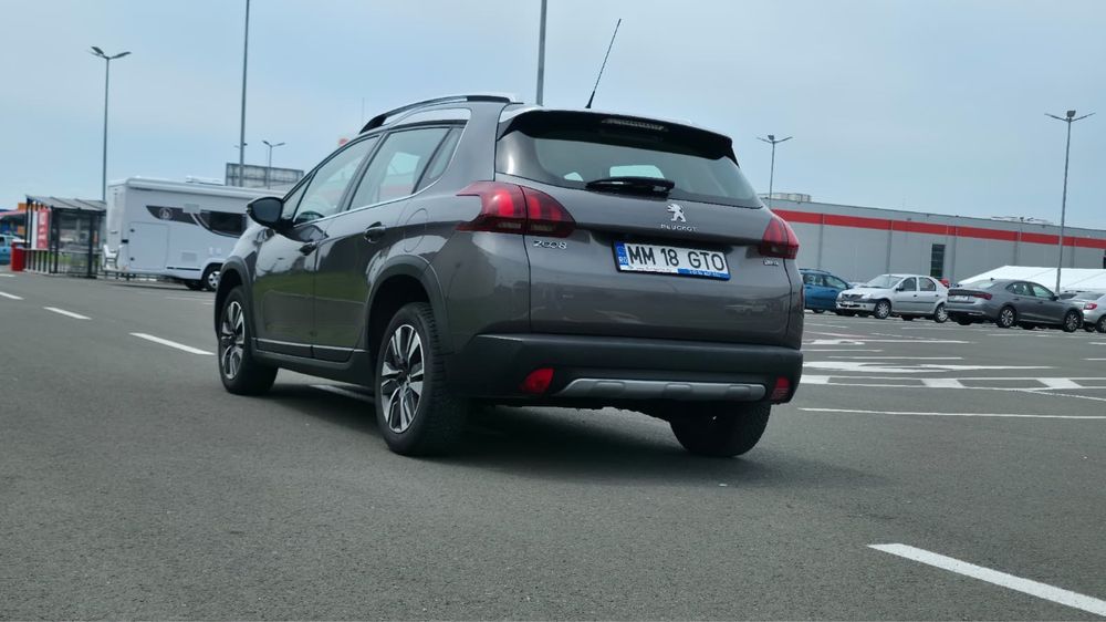 Peugeot 2008  Allure 1.6 Bluehdi 2016