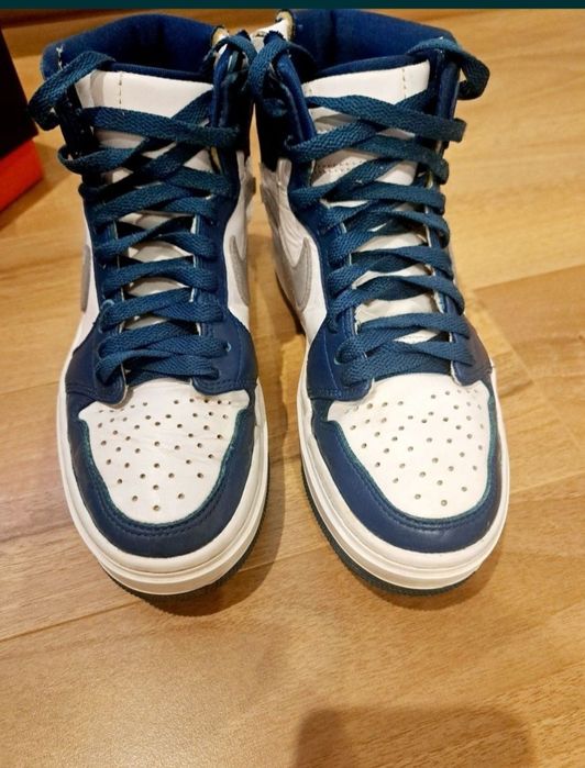 Adidasi Nike Jordan, Ghete