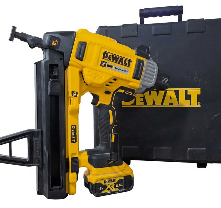 Акумулаторен такер за бетон DeWALT DCN890N