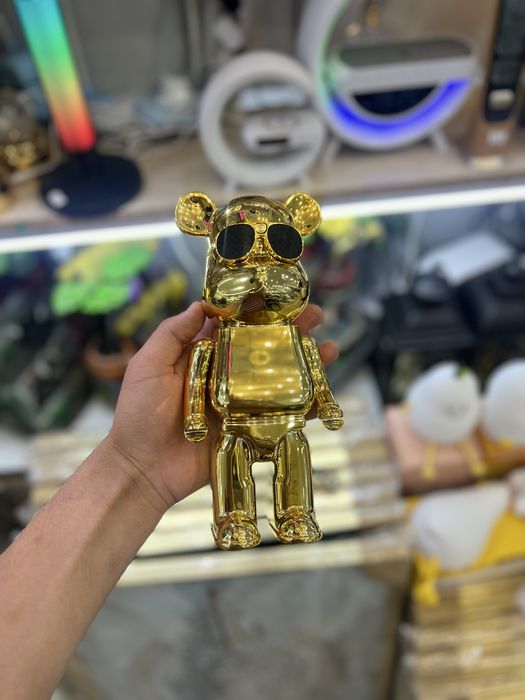 Сувенирная колонка-медвежонок, золотая, с чистым звуком