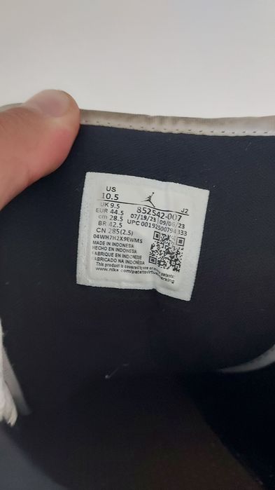 Jordan 1 Mid, Metalic Gold