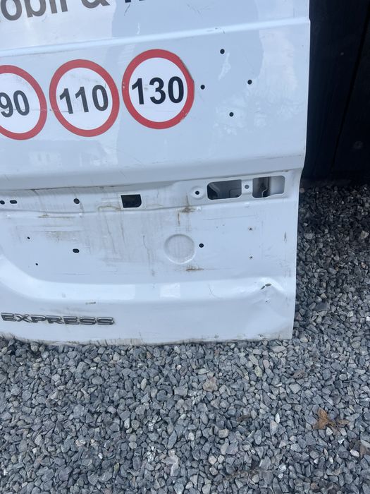 Usa batanta stanga spate renault express