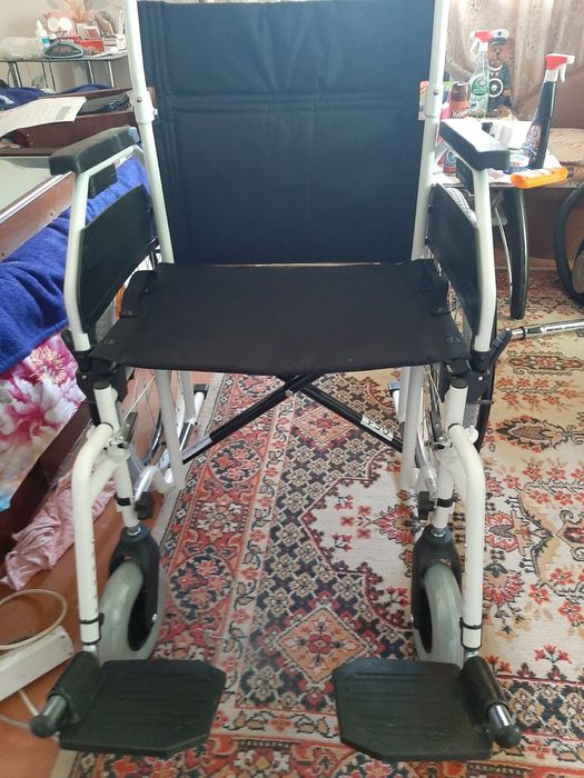Инвалидная коляска