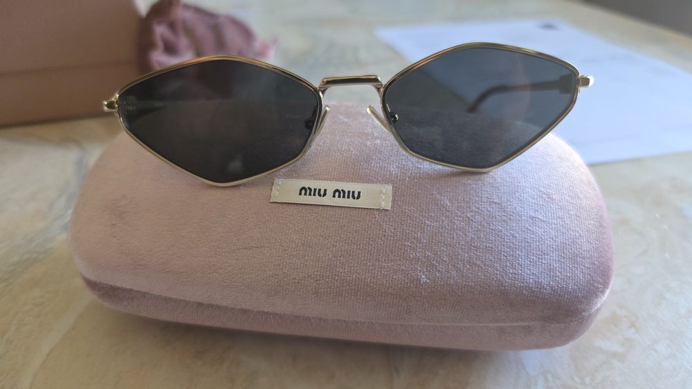 Ochelari de soare Miu Miu