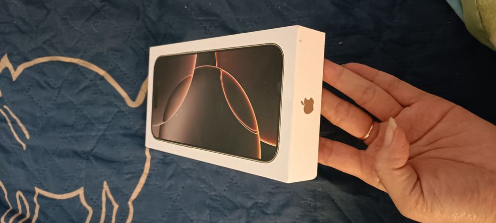 IPhone 16 pro max 256 GB