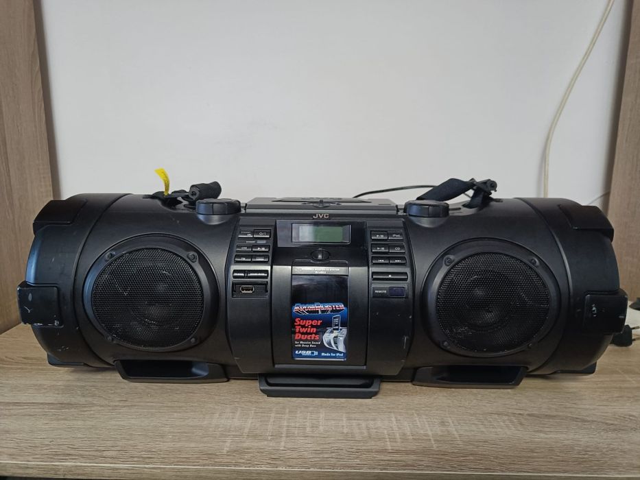 Boombox JVC cu Bluetooth