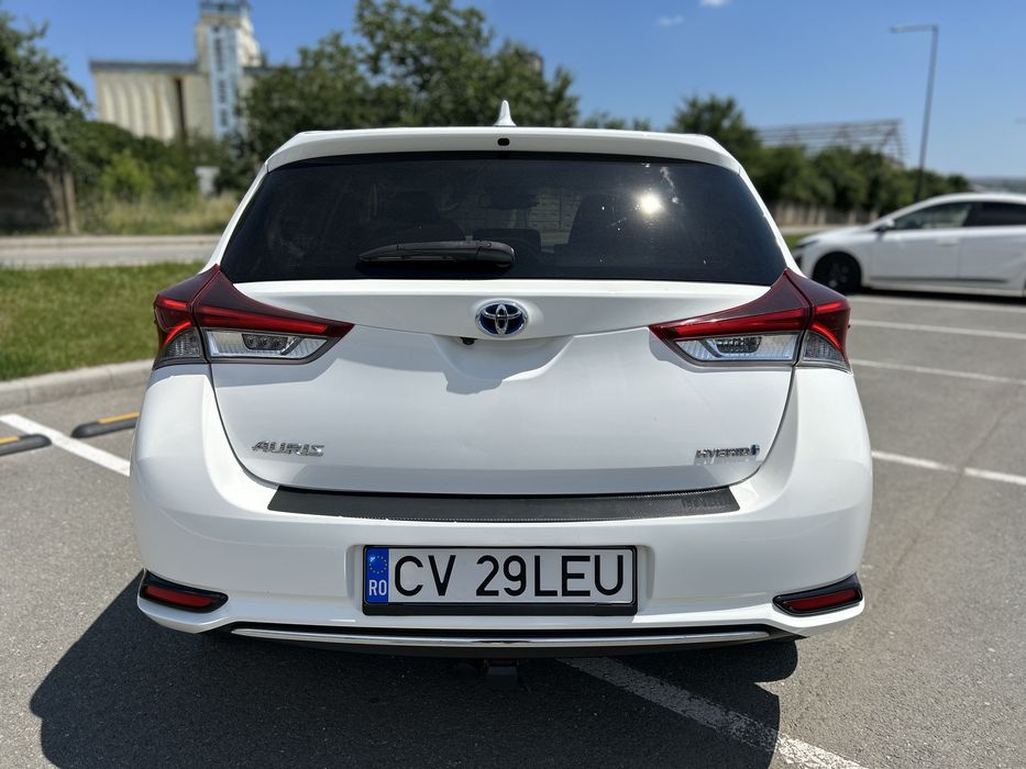Toyota Auris 1.8 Hybrid | Istoric complet