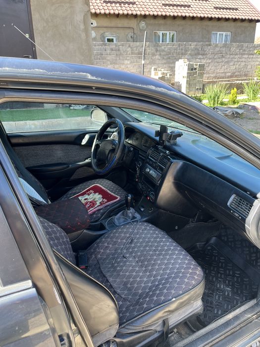 Toyota carina E
